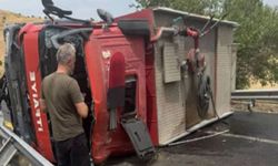 Diyarbakır’da Yangına Giden İtfaiye Aracı Devrildi:  1'i Ağır 3 Yaralı