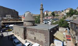 15 Temmuz'da tüm camilerde eş zamanlı sala okunacak