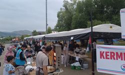 Tatvan’da Gazze ve yetimler yararına kermes düzenlendi
