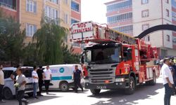 Muş’ta 7 Katlı Binada Yangın: 6 Kişi Hastaneye Kaldırıldı
