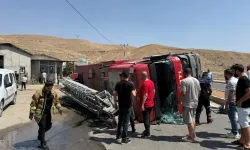 İtfaiye Aracı Kaza Yaptı: 5 Personel Yaralandı