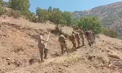 Orman Yangınlarına Asker ve Köylüler Seferber Oldu