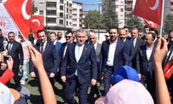 Bakan Bak, Bitlis’e Yatırım Müjdeleri Verdi ve Van Gölü’nde Tekne Turu Yaptı