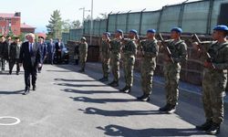 Bakan Güler, Ahlat Komando Tabur Komutanlığını ziyaret etti