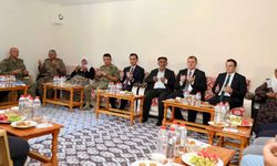 Bitlis Valisi Karakaya, Şehit Celattin Uyanık’ın Ailesini Ziyaret Etti
