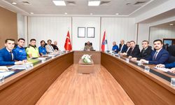Bitlis'te İl Güvenlik ve Asayiş Değerlendirme Toplantısı Yapıldı