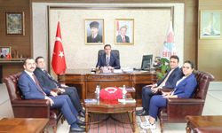 Bitlis'te Vali Yardımcıları ile Haftalık Değerlendirme Toplantısı Gerçekleştirdi