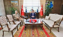 Göreve Başlayan Bitlis İl Jandarma Komutanı Soyal’den Vali Karakaya’ya Ziyaret