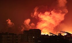 Gazze Bombardıman Altında: Siviller Hedef Alınıyor