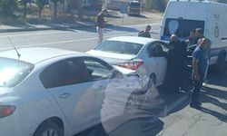 Bitlis’te polis minibüsünün de bulunduğu 4 araç birbirine girdi
