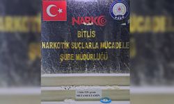 Mide, bağırsak ve çantalarından 1 kilo 520 gram metamfetamin ele geçirildi: 3 tutuklama