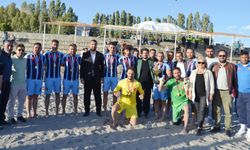Adilcevaz Belediye Spor Plaj Futbolu Türkiye Finallerinde Bitlis’i Temsil Edecek