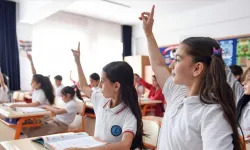 20 milyon öğrenci yarın ders başı yapacak