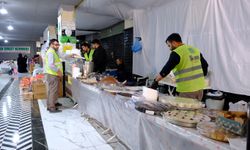 Van’da Yetim ve İhtiyaç Sahipleri Yararına Kermes Açıldı