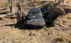 Muş’ta otomobil şarampole yuvarlandı: 3 yaralı