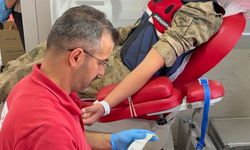 Tatvan’da jandarma ve koruculardan kan bağışı