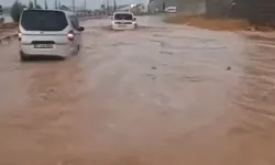 Gaziantep’te sağanak yağış hayatı felç etti