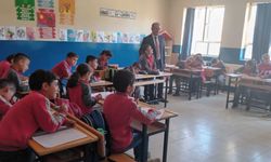 Bitlis İl Millî Eğitim Müdürü Vedat Kaya’dan Dereyolu Köyü Okullarına Bayram Ziyareti
