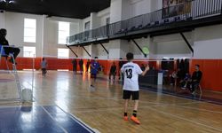 Bitlis’te Cumhuriyet Kupası Badminton Turnuvası Nefes Kesti