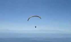 Adilcevaz Semalarında Yamaç Paraşütü Şöleni