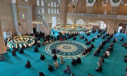 Batman’da Üniversite Camii İbadete Açıldı