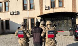 Cinsel Taciz Suçundan Aranan Şüpheli Jandarmanın Operasyonuyla Yakalandı