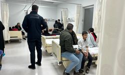 Bingöl’de 120 Öğrenci Gıda Zehirlenmesi Şüphesiyle Hastanelik Oldu