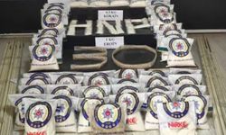 Kamyonetten 87,5 Kilo Uyuşturucu Çıktı: 2 Gözaltı