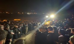 Baraja Uçan Araçta Hayatını Kaybeden 22 Yaşındaki Cihat Gözyaşları Arasında Toprağa Verildi