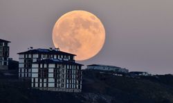 Bitlis'te “Kunduz Süper Ay” Görsel Şölen Oluşturdu