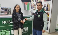 12 Yaşındaki Esma, İlk Bursunu Gazze’ye Bağışladı