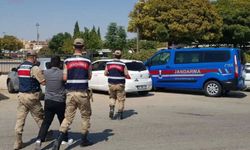 Jandarmadan Aranan Şahıslara Operasyon: 4 Kişi Tutuklandı