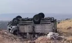 Kamyonet devrildi: 5 kişi yaralandı