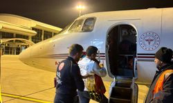 Ağrı’da karaciğer yetmezliği yaşayan bebek ambulans uçakla Ankara’ya sevk edildi