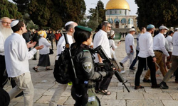 Siyonist Yerleşimcilerden Mescid-i Aksa'ya Baskın