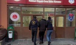 Hakkari ve Van’da aranan 2 hükümlü yakalandı