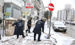 Malatya’da 149 Mahalle Yolunda Karla Mücadele Sürüyor