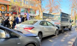 Batman’da zincirleme trafik kazası: 2 otomobilde hasar