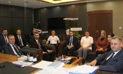 Bitlis Eren Üniversitesi Rektörü Elmastaş’tan Başhekim Sarıçoban’a hayırlı olsun ziyareti