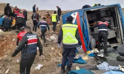 Cezaevi nakil aracı devrildi: 2’si ağır 9 yaralı