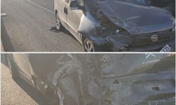 İki aracın çarpıştığı kazada maddi hasar oluştu
