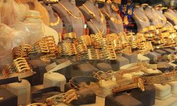 Altın Fiyatları Zirveyi Gördü: Rekor Üstüne Rekor