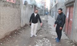 Batman'da mahalle sakinlerinden yol tepkisi: Altyapı sonrası yollarımız unutuldu