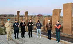 Vali Karakaya’dan Ahlat Selçuklu Meydan Mezarlığı’na Ziyaret