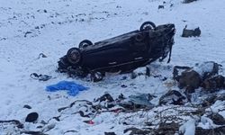 Bingöl'de Otomobil Şarampole Yuvarlandı: 4 Yaralı