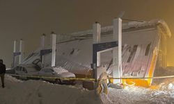 Akaryakıt İstasyonunun Çatısı Çöktü: 8 Yaralı