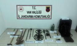 Van’da tarihi kale yakınında kaçak kazı: 2 kişi yakalandı
