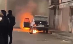 Van’da Park Halindeki Otomobil Alevlere Teslim Oldu