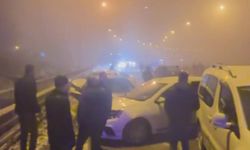 Buzlanma kazaya neden oldu: 7 araç çarpıştı, 4 yaralı