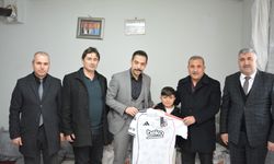 Kaymakam Uzun’dan Türkiye Şampiyonu Öğrenciye Anlamlı Ziyaret